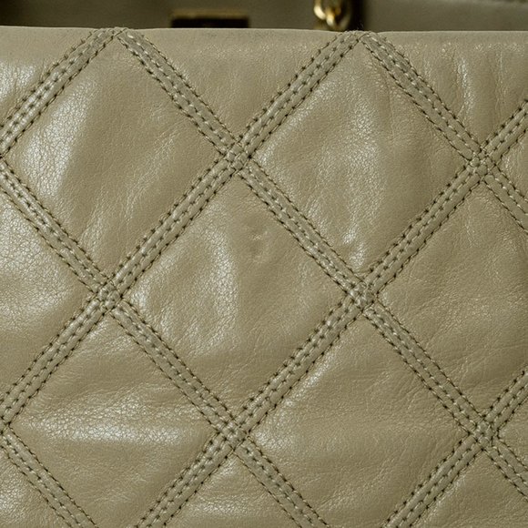 CHANEL Beige Shoulder Bag - Picture 8 of 11